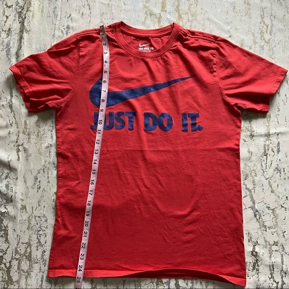 The Nike Tee Just Do It Nike Swoosh Tee Shirt